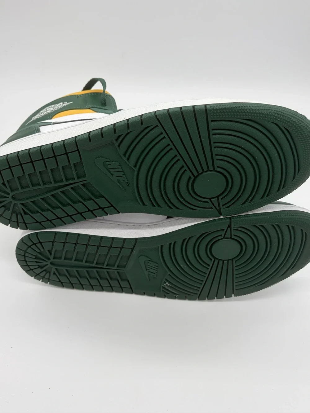 AirJordan 1 Mid Sonics Men’s Athletic Shoes Green White Yellow High-Top Sneakers